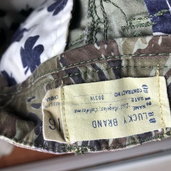 Lucky Brand Camo Tiger Stripe Cargo Shorts 16 - Picture 6 of 7